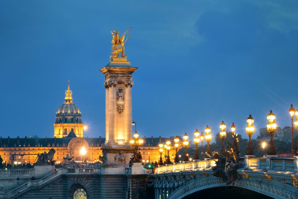 Vue sur les invalides à Paris 7